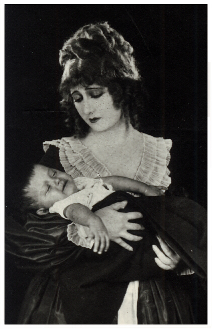 Pauline Polaire – Carte postale Ed. A. Traldi (1926) (détail)